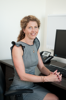 Dr Emma Beardsley, MBBS FRACP Dr Emma Beardsley, MBBS FRACP