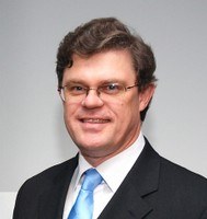Associate Professor Ian Davis