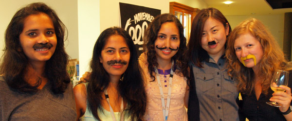  Mo Sistas 2013